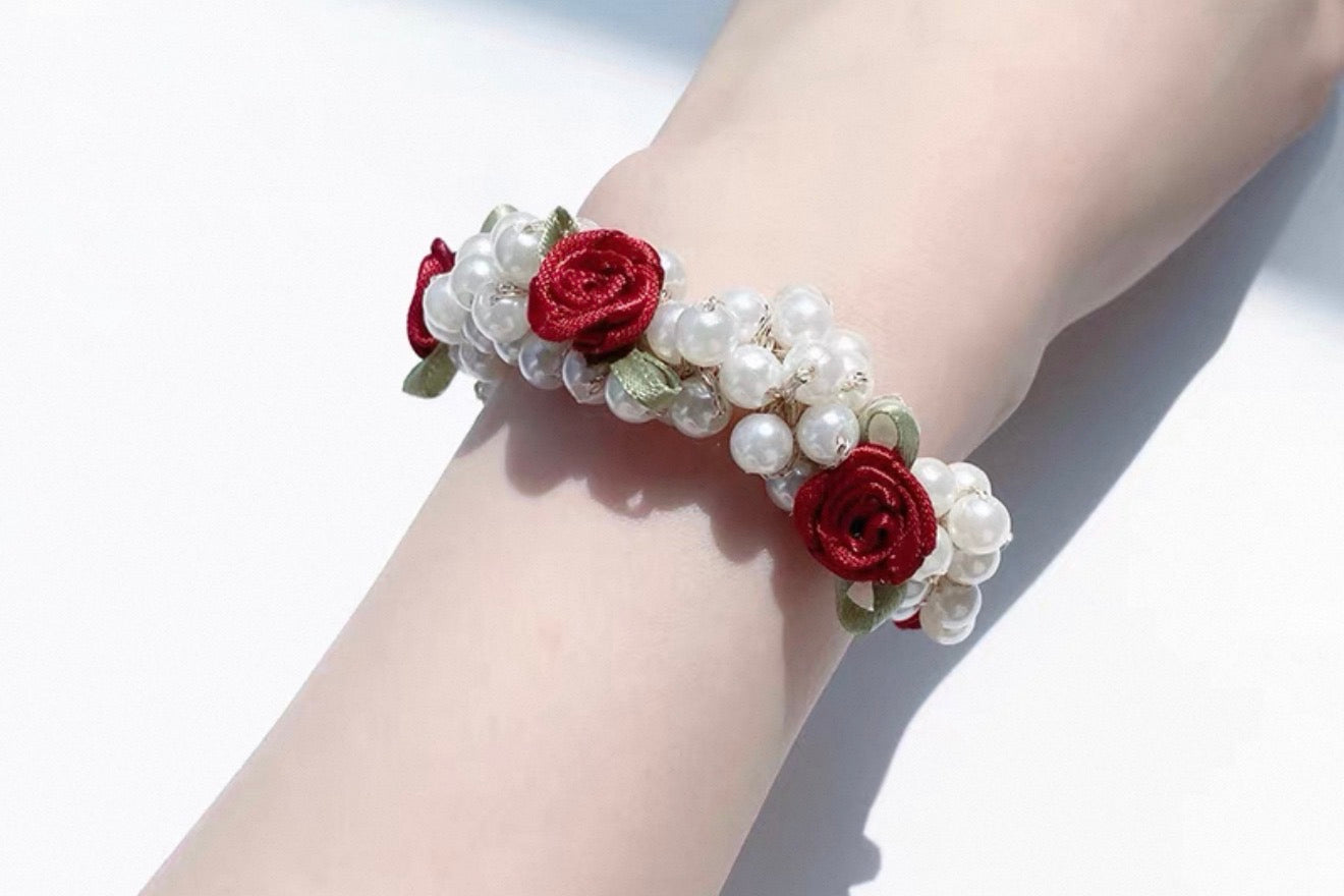 Red Rose Pearl Luxe Hair Tie