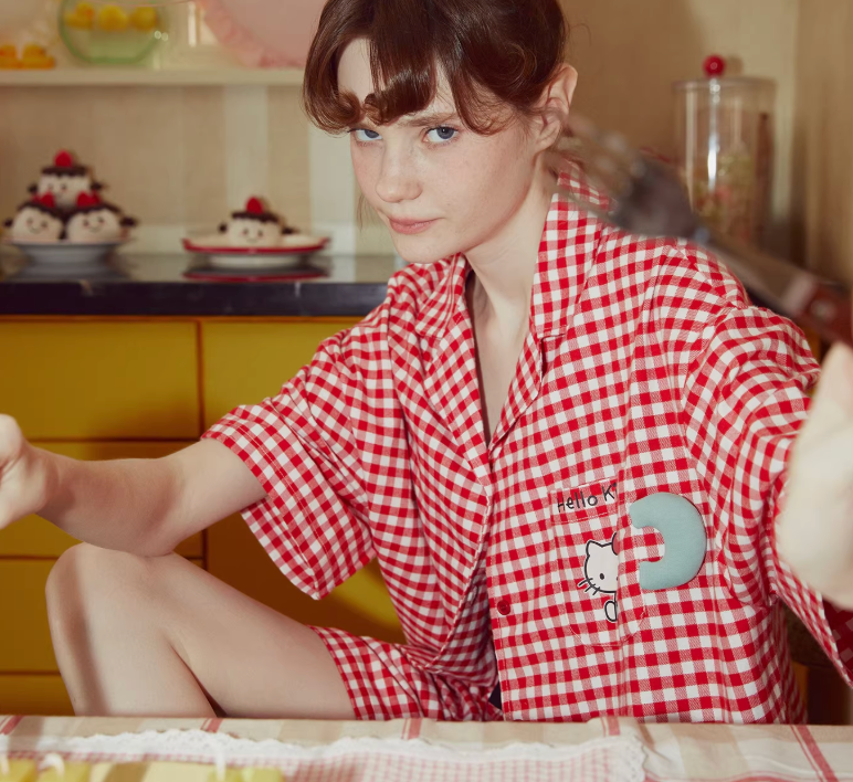 Hello Kitty Classic Gingham Lounge & Sleep Set – Red/White