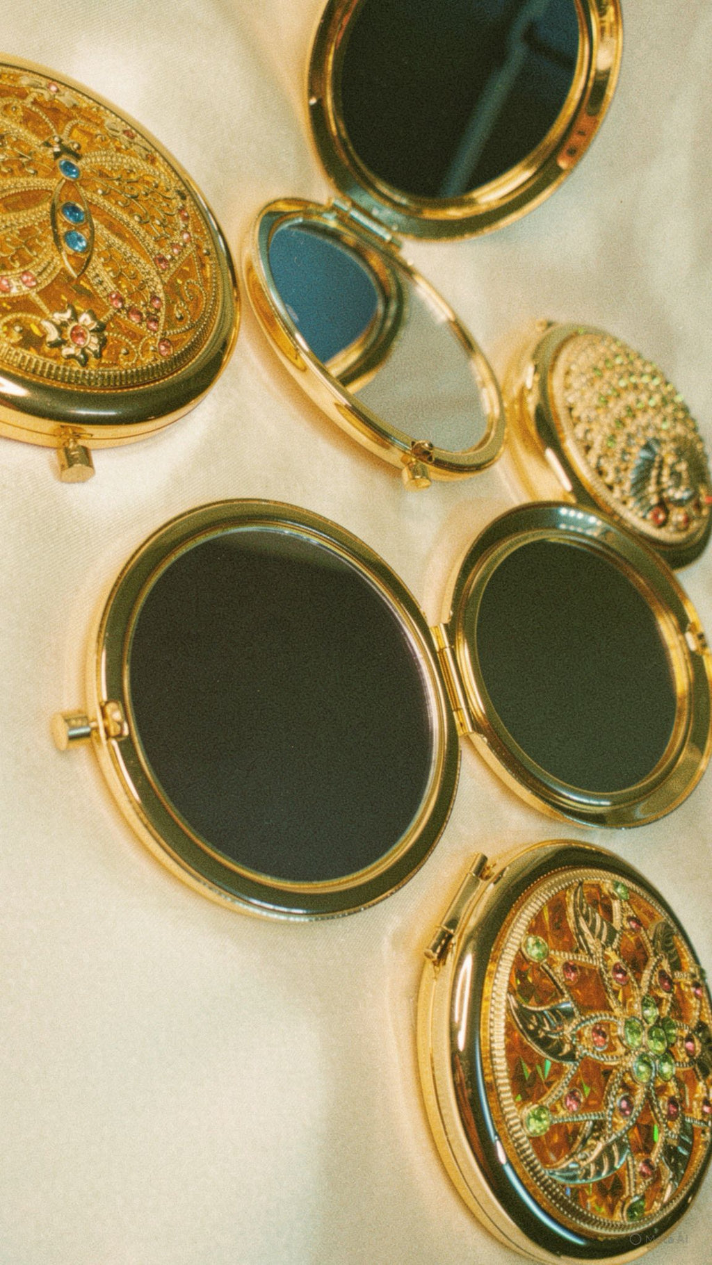 Vintage Retro Chinese Handheld Mirror